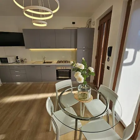 Residenza Redipuglia Free Private Parking And Air Conditioning Apartment *
