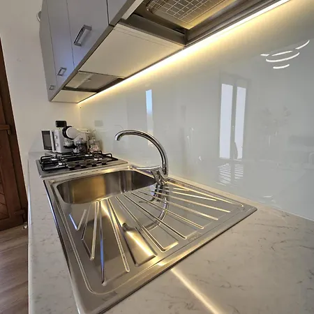Residenza Redipuglia Free Private Parking And Air Conditioning Verbania