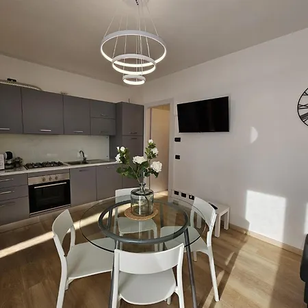 Appartement Residenza Redipuglia Free Private Parking And Air Conditioning Verbania