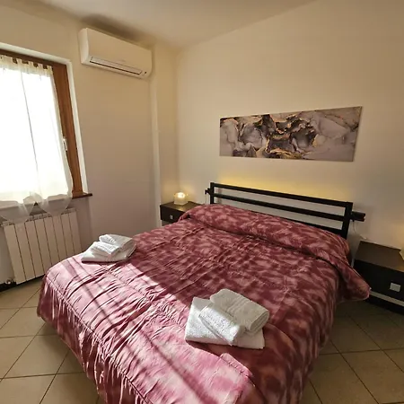 Residenza Redipuglia Free Private Parking And Air Conditioning Apartment *