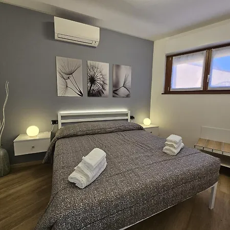 Apartment Residenza Redipuglia Free Private Parking And Air Conditioning *
