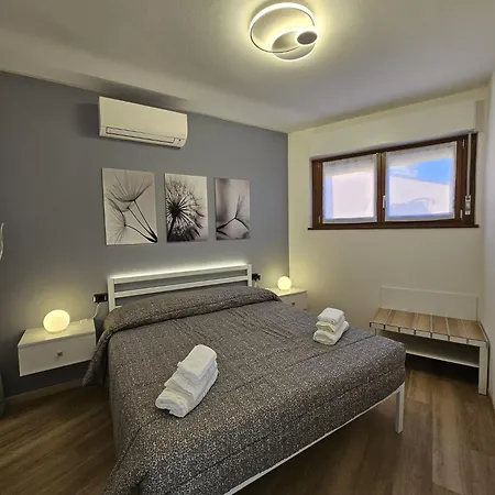 Residenza Redipuglia Free Private Parking And Air Conditioning Appartement