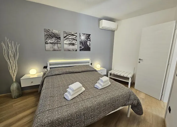 Residenza Redipuglia Free Private Parking And Air Conditioning 아파트