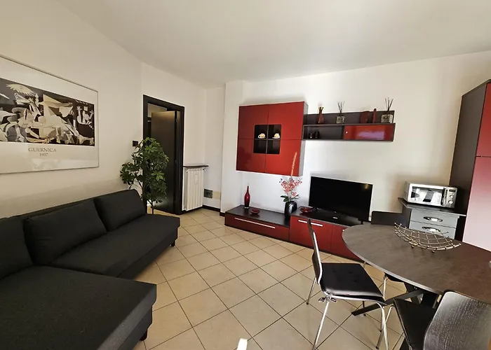 Residenza Redipuglia Free Private Parking And Air Conditioning Verbania