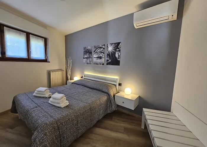 아파트 Residenza Redipuglia Free Private Parking And Air Conditioning *